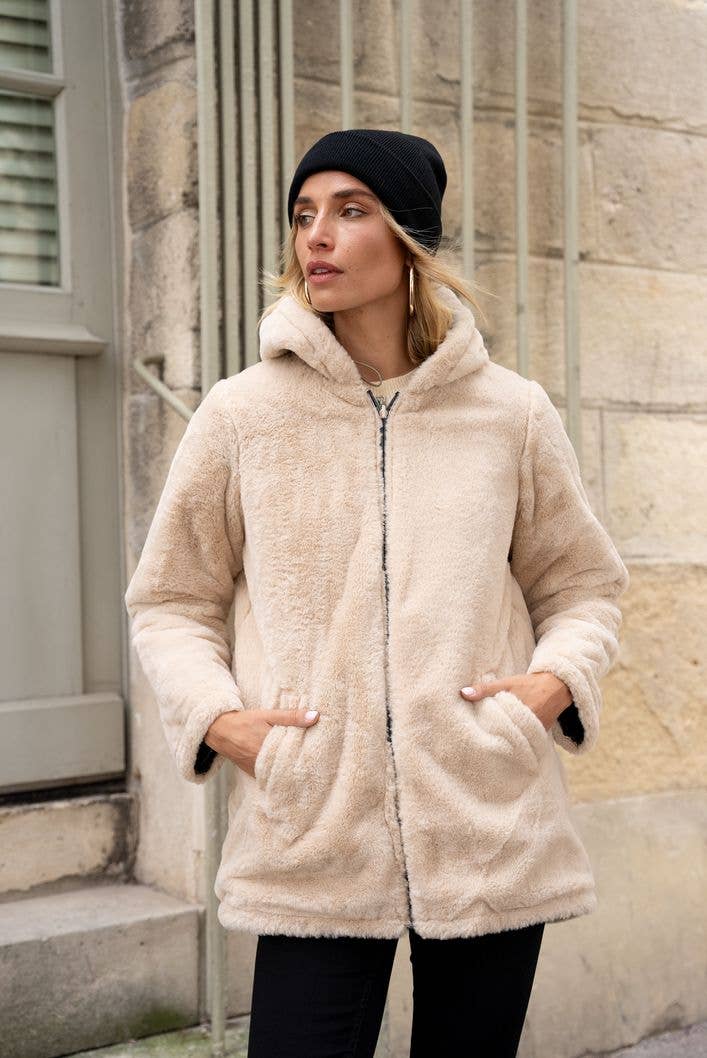 Veste en fourrure réversible mi-longue à capuche