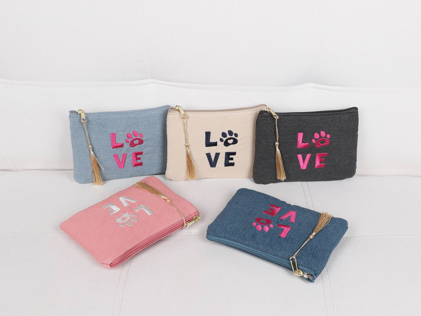 Pochette, trousse à message "LOVE" avec patte de chat