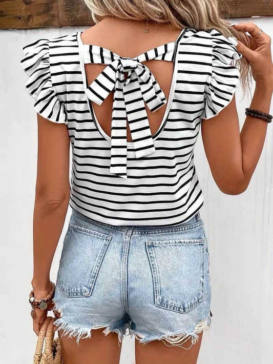 T-shirt rayé avec noeud papillon au dos